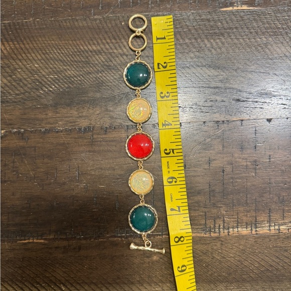 Source Unknown Red and Green Bracelet with Gold Accents - Picture 2 of 5